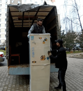 Транспортировка холодильника с трезвыми грузчиками в Минске
