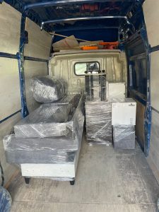 Перевозка мебели предварительно защищенной в пленку в Минске