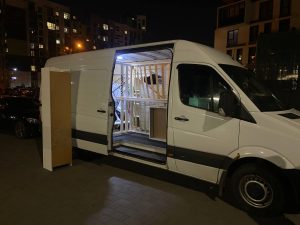 Перевозка мебели в ночное время В Минске